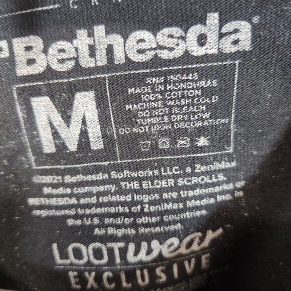 Elder Scrolls Online Flames of Ambition Shirt - Loot Crate Exclusive Size Medium - Picture 5 of 5